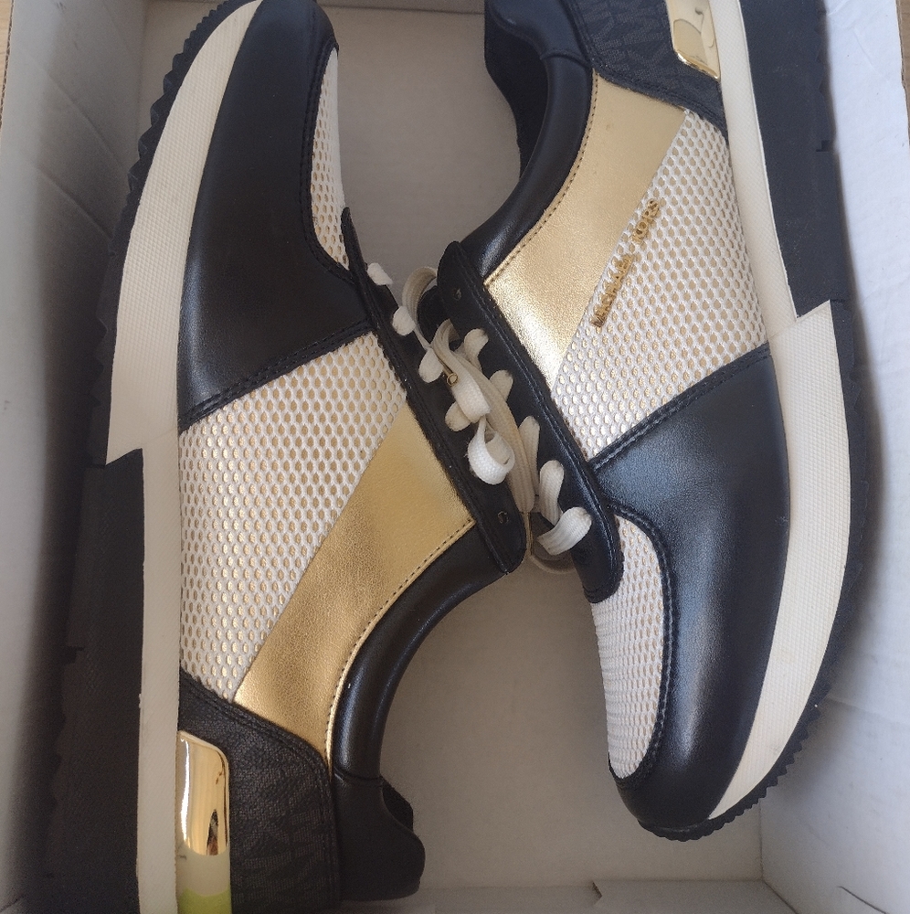 Michael Kors Allie Black/Gold  Trainer Sneakers 9M - Picture 9 of 10
